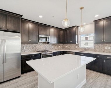 4921 W Paul Avenue - Photo Thumbnail 24