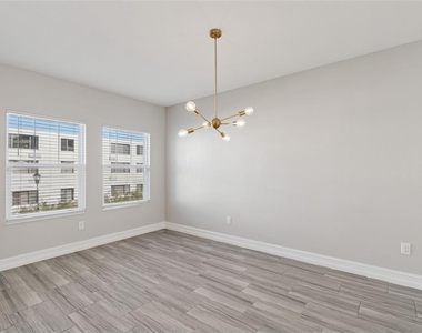 4921 W Paul Avenue - Photo Thumbnail 18