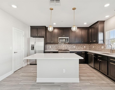 4921 W Paul Avenue - Photo Thumbnail 22