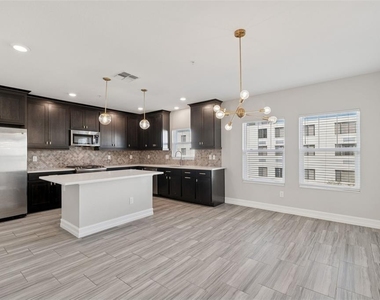 4921 W Paul Avenue - Photo Thumbnail 19