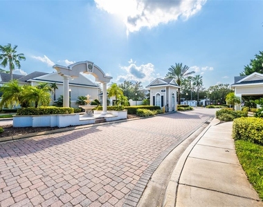 233 Southern Pecan Circle - Photo Thumbnail 8
