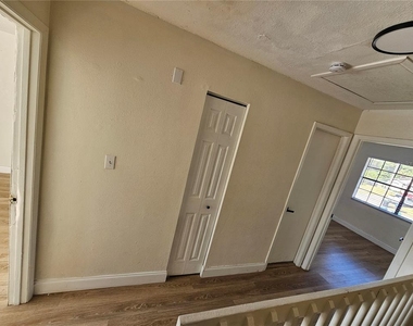 1236 Dovehill Drive - Photo Thumbnail 23