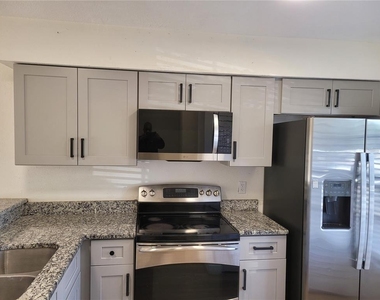 1236 Dovehill Drive - Photo Thumbnail 14