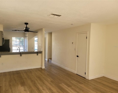1236 Dovehill Drive - Photo Thumbnail 7
