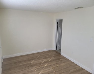 1236 Dovehill Drive - Photo Thumbnail 37