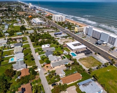 497 Grandview Avenue - Photo Thumbnail 44