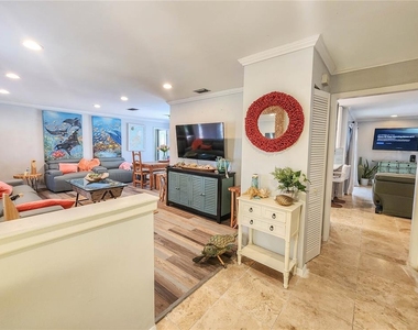24 Claridge Court S - Photo Thumbnail 2