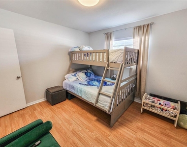 24 Claridge Court S - Photo Thumbnail 28