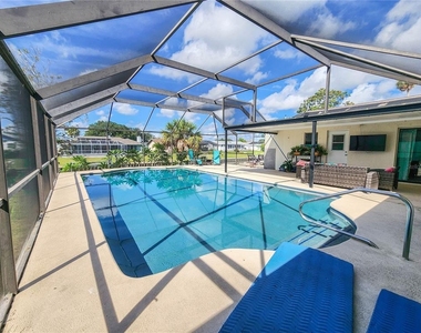 24 Claridge Court S - Photo Thumbnail 45