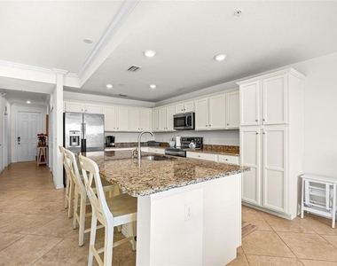 16904 Vardon Terrace - Photo Thumbnail 6