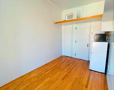 14 St Marks Place - Photo Thumbnail 1