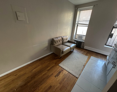 370 West 52nd Street - Photo Thumbnail 2