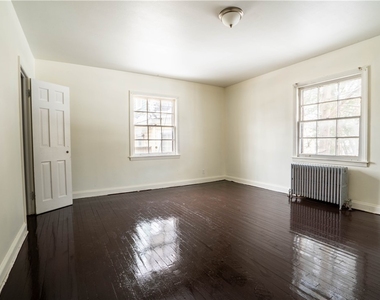 3 Noyes Street - Photo Thumbnail 5