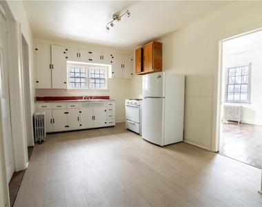 3 Noyes Street - Photo Thumbnail 2
