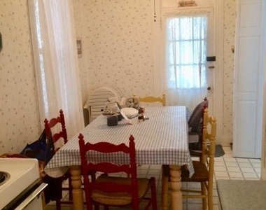 11 Bath Avenue - Photo Thumbnail 10