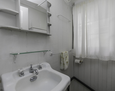 35 1/2 Olin Street - Photo Thumbnail 13