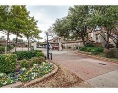 5626 Preston Oaks Road - Photo Thumbnail 17