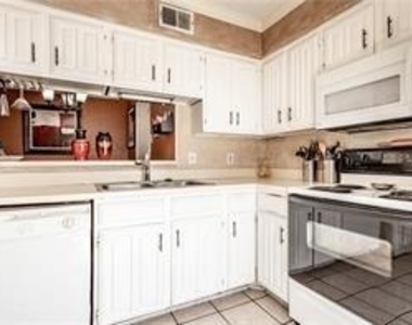 5626 Preston Oaks Road - Photo Thumbnail 29