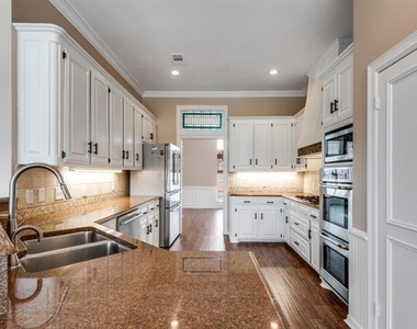 529 Chippendale Drive - Photo Thumbnail 20
