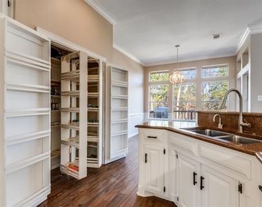 529 Chippendale Drive - Photo Thumbnail 18