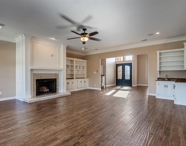 529 Chippendale Drive - Photo Thumbnail 6