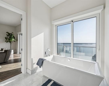 2800 Lakeside Parkway - Photo Thumbnail 18