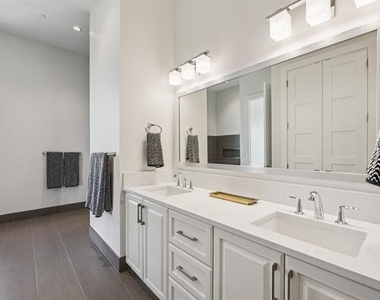 2800 Lakeside Parkway - Photo Thumbnail 21