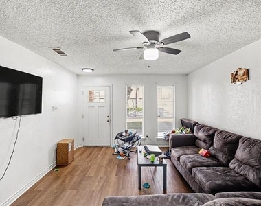 7700 Mary Drive - Photo Thumbnail 5