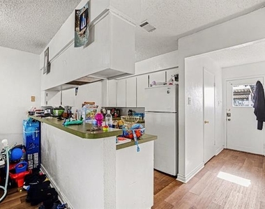7700 Mary Drive - Photo Thumbnail 12