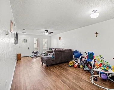 7700 Mary Drive - Photo Thumbnail 6
