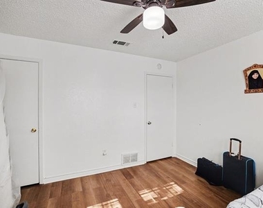 7700 Mary Drive - Photo Thumbnail 21