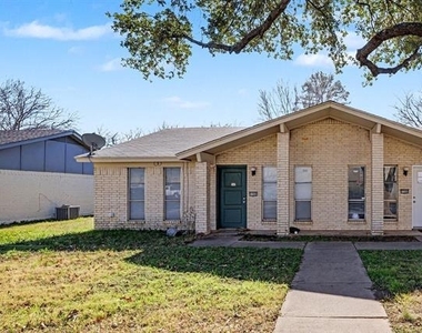 7700 Mary Drive - Photo Thumbnail 1