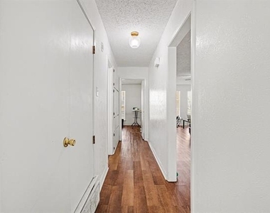 7700 Mary Drive - Photo Thumbnail 14