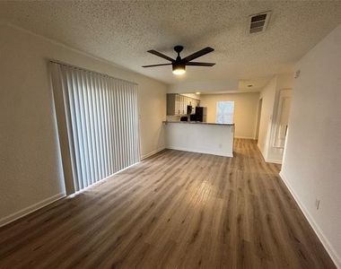 762 E Warrior Trail - Photo Thumbnail 4