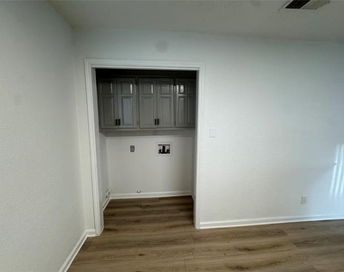 762 E Warrior Trail - Photo Thumbnail 9