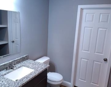102 Plumthicket Lane - Photo Thumbnail 9