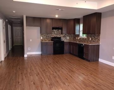102 Plumthicket Lane - Photo Thumbnail 2