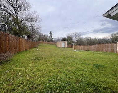 3025 Olive Place - Photo Thumbnail 17