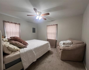 3025 Olive Place - Photo Thumbnail 15