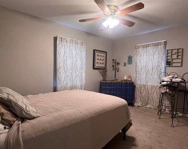 3025 Olive Place - Photo Thumbnail 12