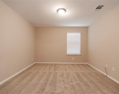 1120 Decker Drive - Photo Thumbnail 16