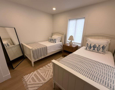 800 Se 11th Court - Photo Thumbnail 12