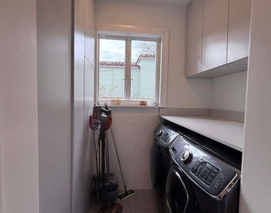 800 Se 11th Court - Photo Thumbnail 16