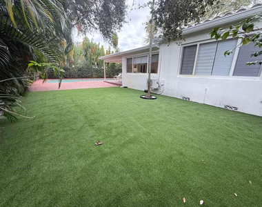 800 Se 11th Court - Photo Thumbnail 20
