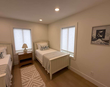 800 Se 11th Court - Photo Thumbnail 13