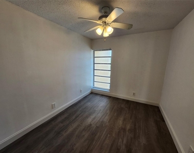 9421 Nw 15th Street - Photo Thumbnail 22