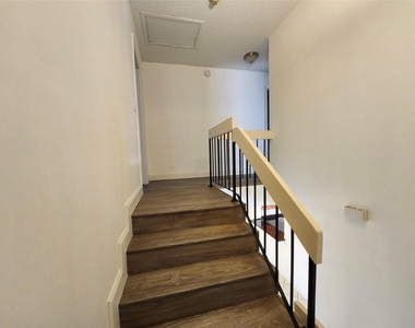 9421 Nw 15th Street - Photo Thumbnail 12