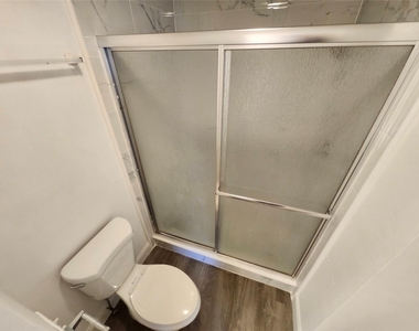 9421 Nw 15th Street - Photo Thumbnail 17