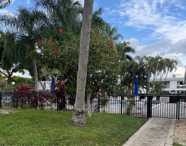 6219 Bay Club Drive - Photo Thumbnail 22