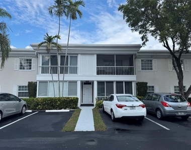 6219 Bay Club Drive - Photo Thumbnail 2